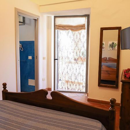 Cactus B&B Le Casette Di Marilena Pantelleria Ngoại thất bức ảnh